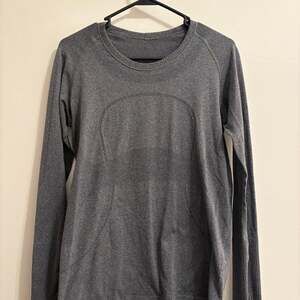 Lululemon Swiftly Tech Long Sleeve Crewneck Shirt Gray Womens 10